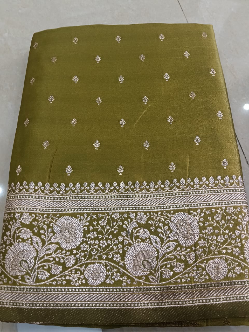 Mogra Motif at Sonali Boutique